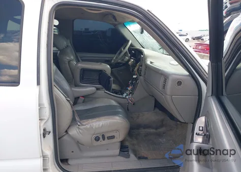 2002 GMC Yukon Denali из США, поврежденный, VIN 1GKEK63U72J213739